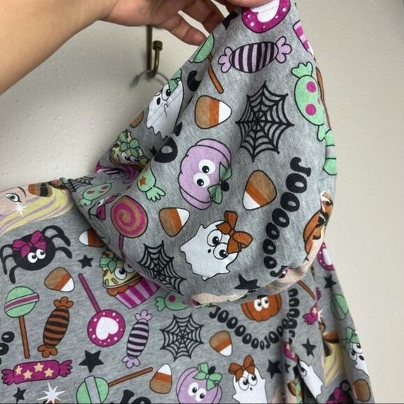 Jojo Siwa Girls Halloween Hoodie Size Medium - Picture 4 of 4